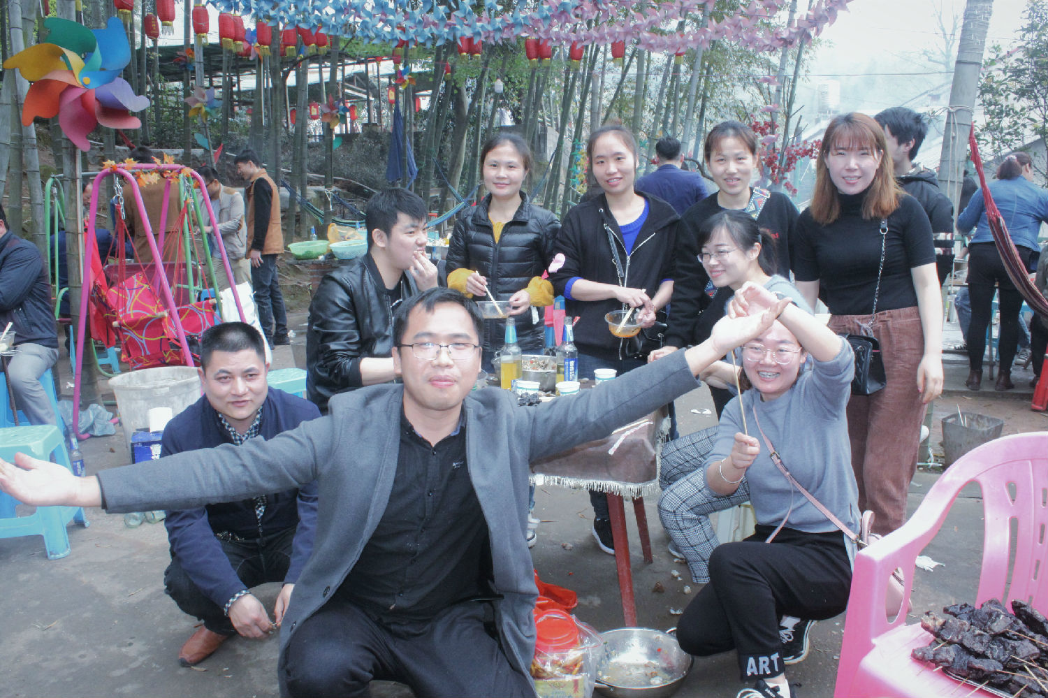 公司集体户外野炊活动